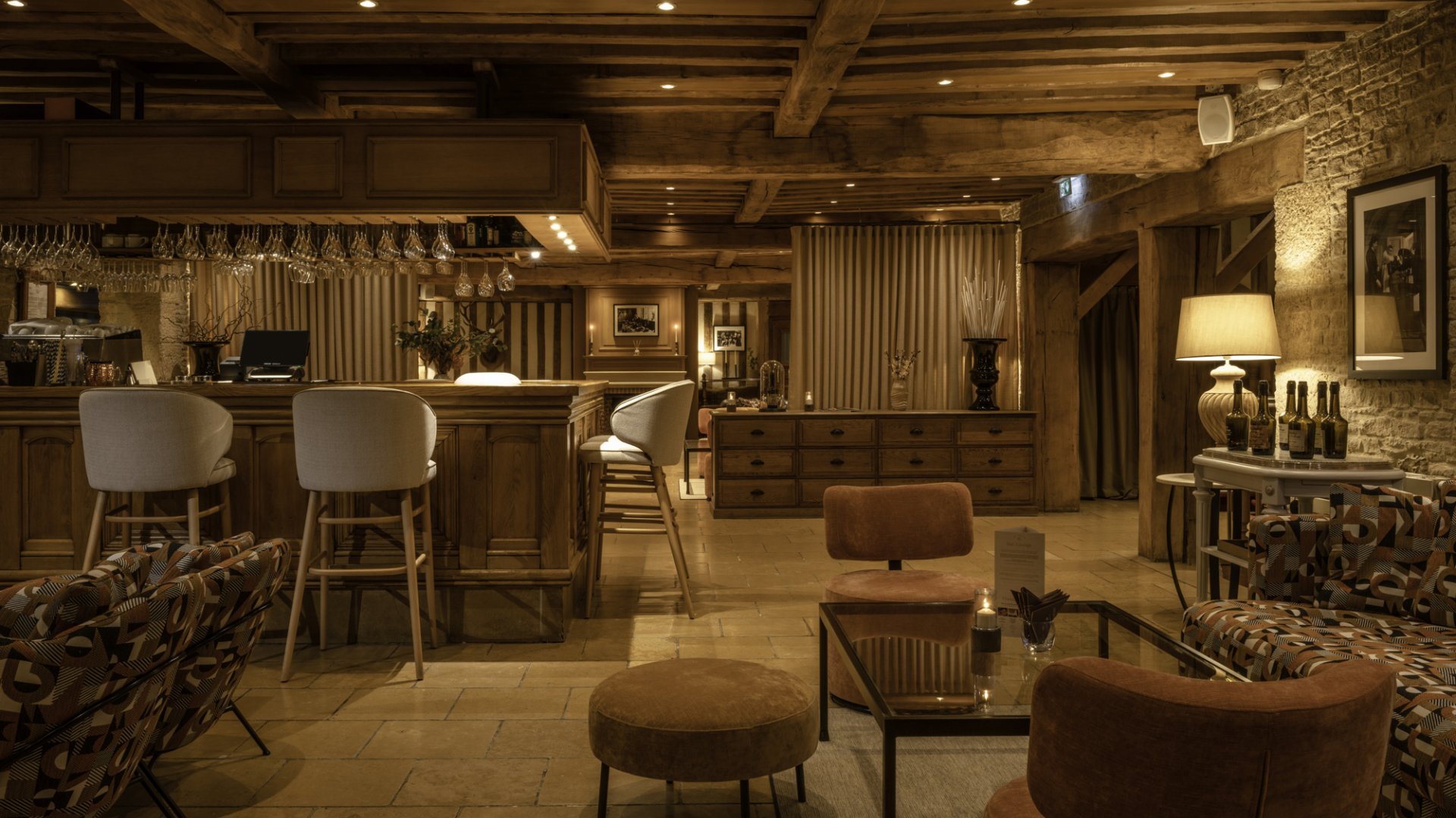 Bar Lounge